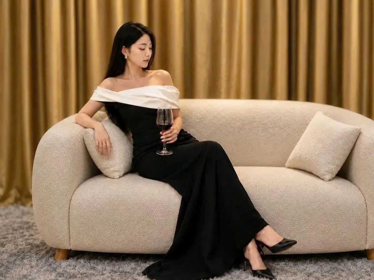 Elegant custom black evening dress